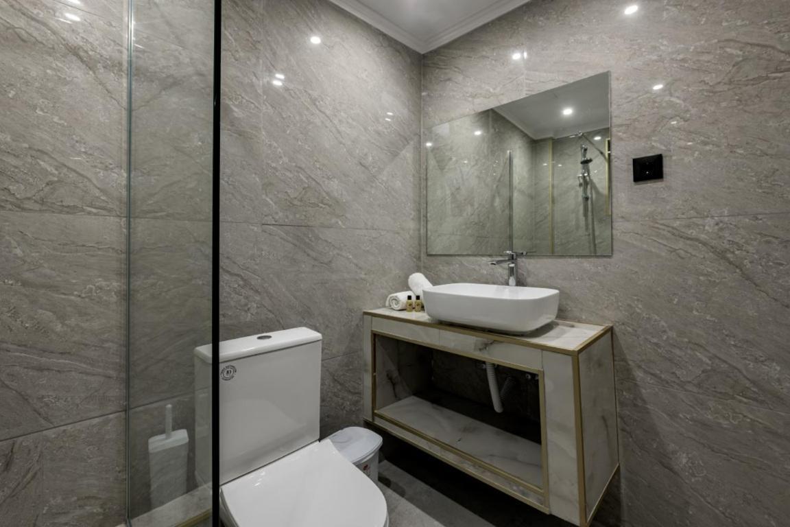 Premier Apartment